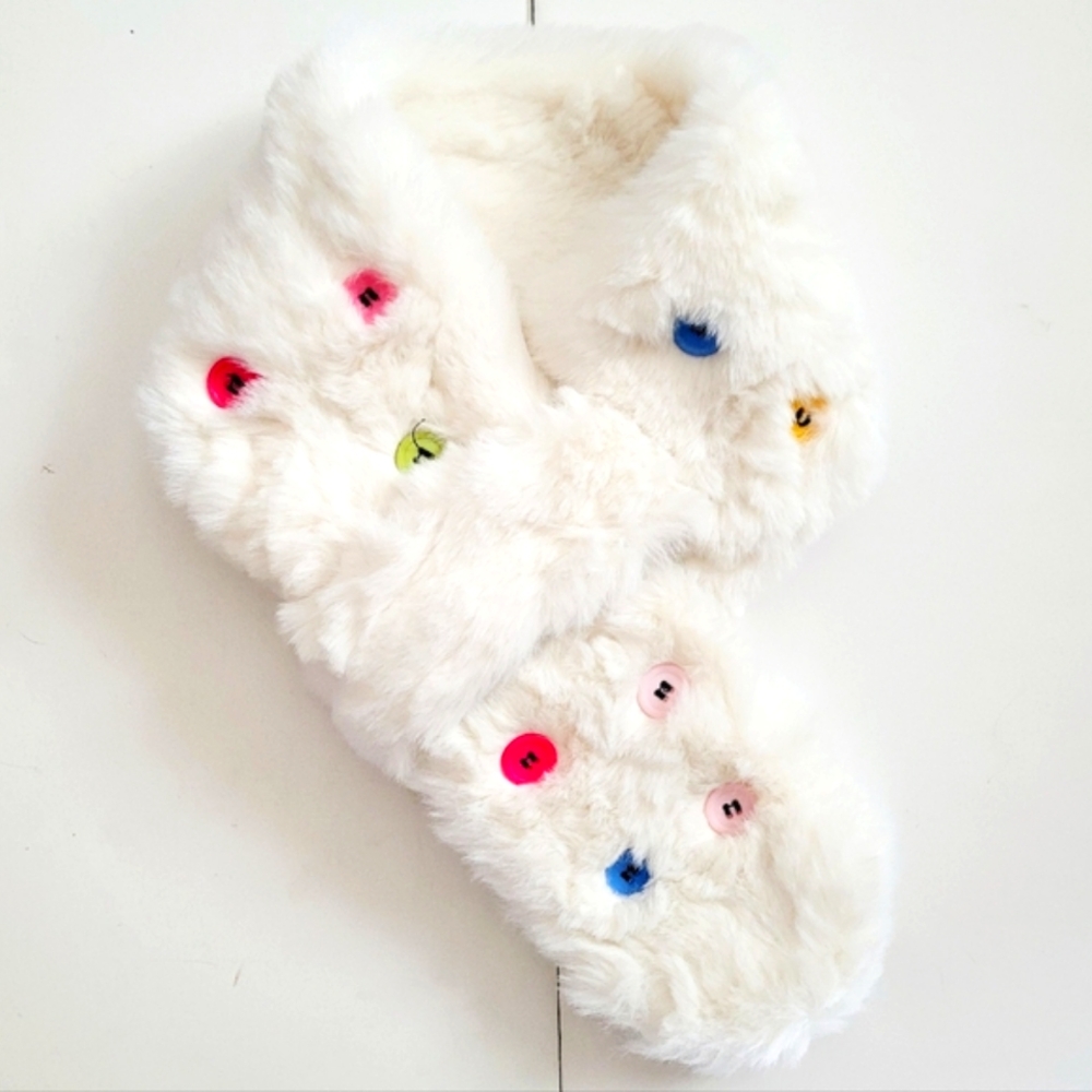 NIB White Faux Fur Scarf with multicolred Buttons